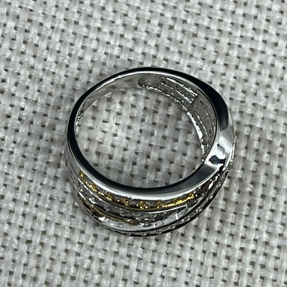 Stunning 925 Sterling Silver Two-Tone Crossover Ring โ Size 5.5 - Picture 13 of 17